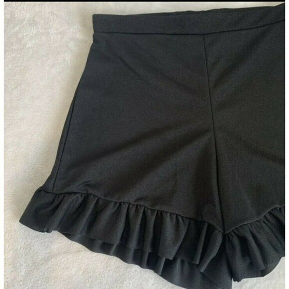 Ruffle high waist Shorts black size 4 NWOT - Picture 7 of 8